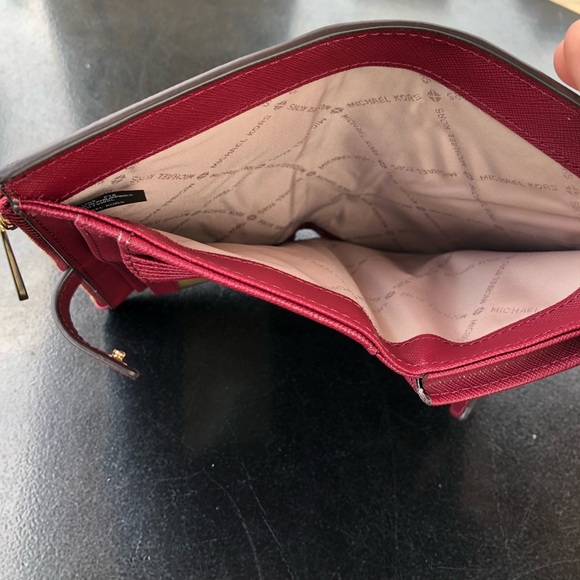 Michael Kors Jet Set Double Zipper Phone Wallet - Picture 5 of 6